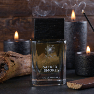 „Sacred Smoke“ kvepalai – dūminis unisex aromatas su sakų, oud ir smilkalų natomis